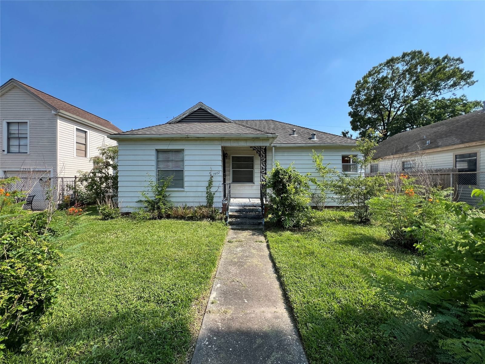 Real estate property located at 7402 Japonica, Harris, Southmayd Park Sec 02, Houston, TX, US