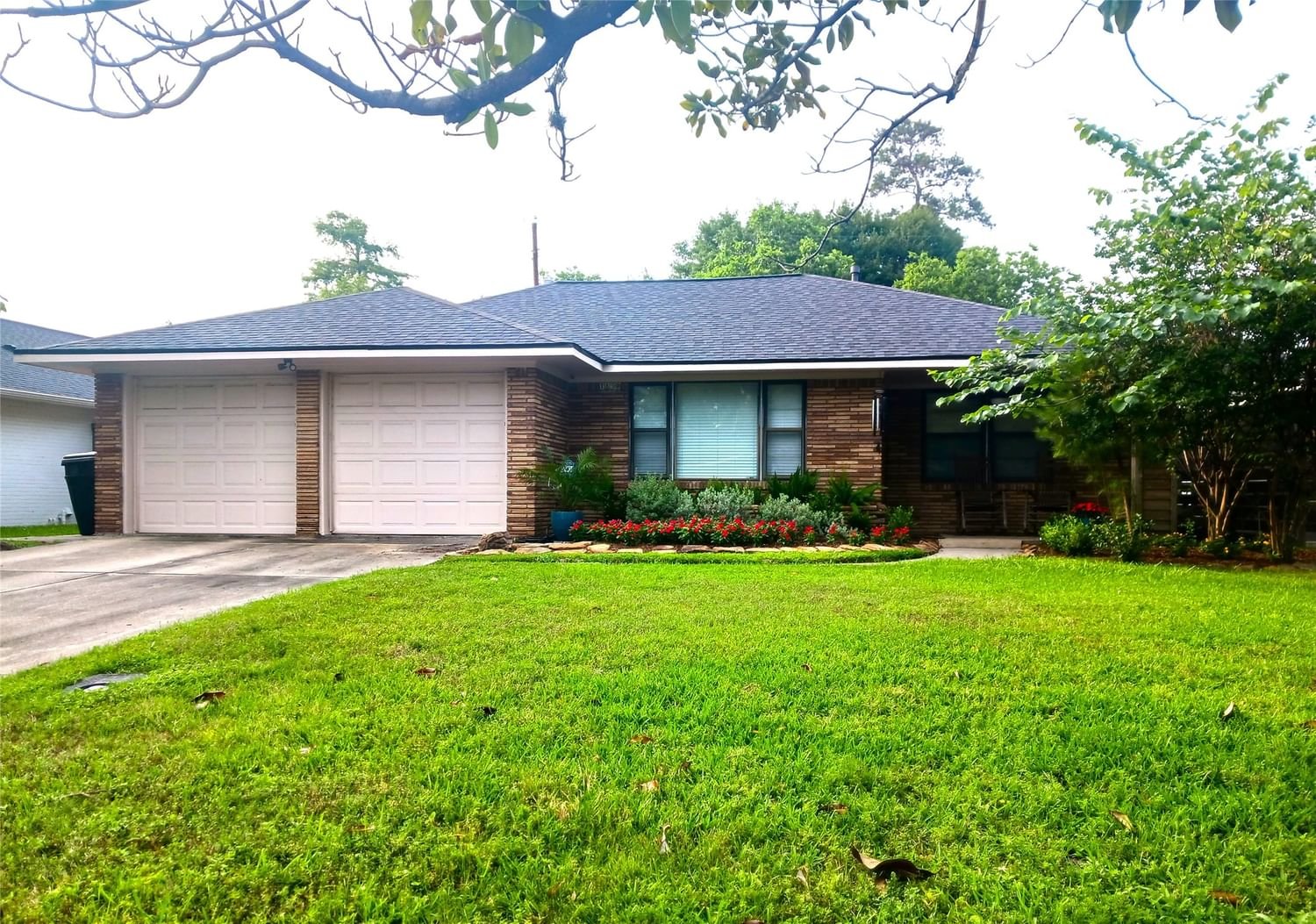 Real estate property located at 1850 Viking, Harris, Oak Forest, Houston, TX, US