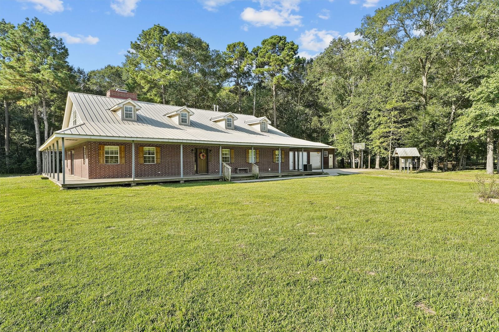 Real estate property located at 413 County Road 2191, Liberty, Tarkington Acres, Cleveland, TX, US