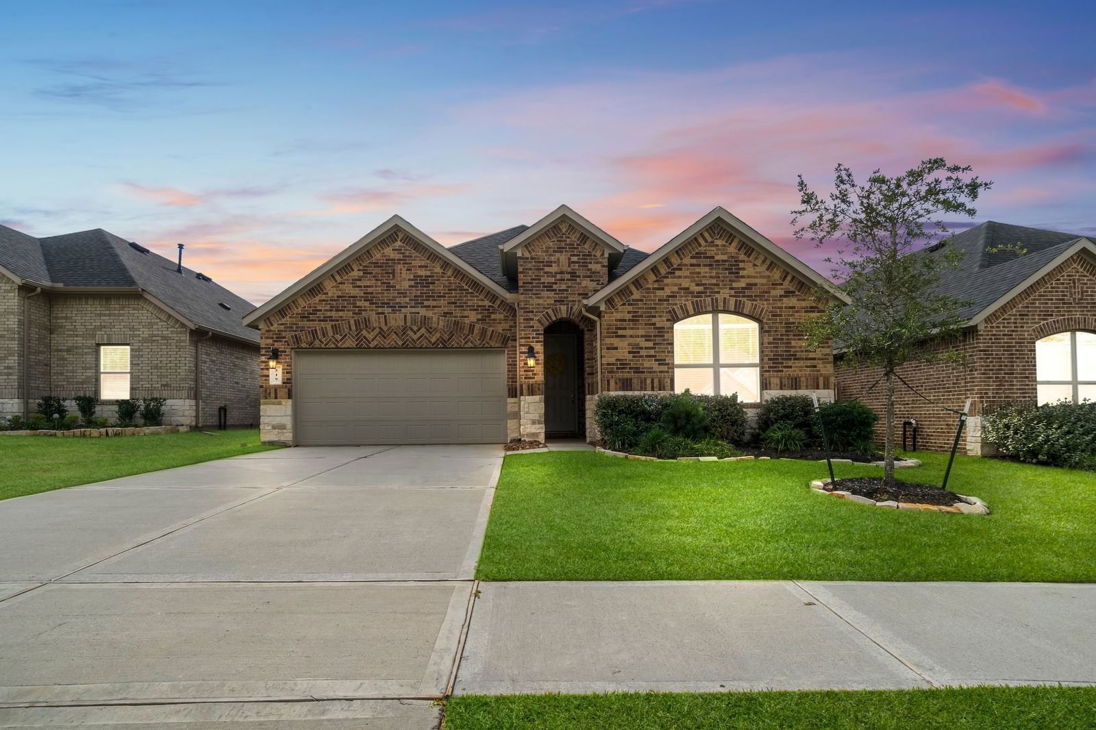 Real estate property located at 519 Newcomb Hollow, Montgomery, Hills Of Westlake, Conroe, TX, US