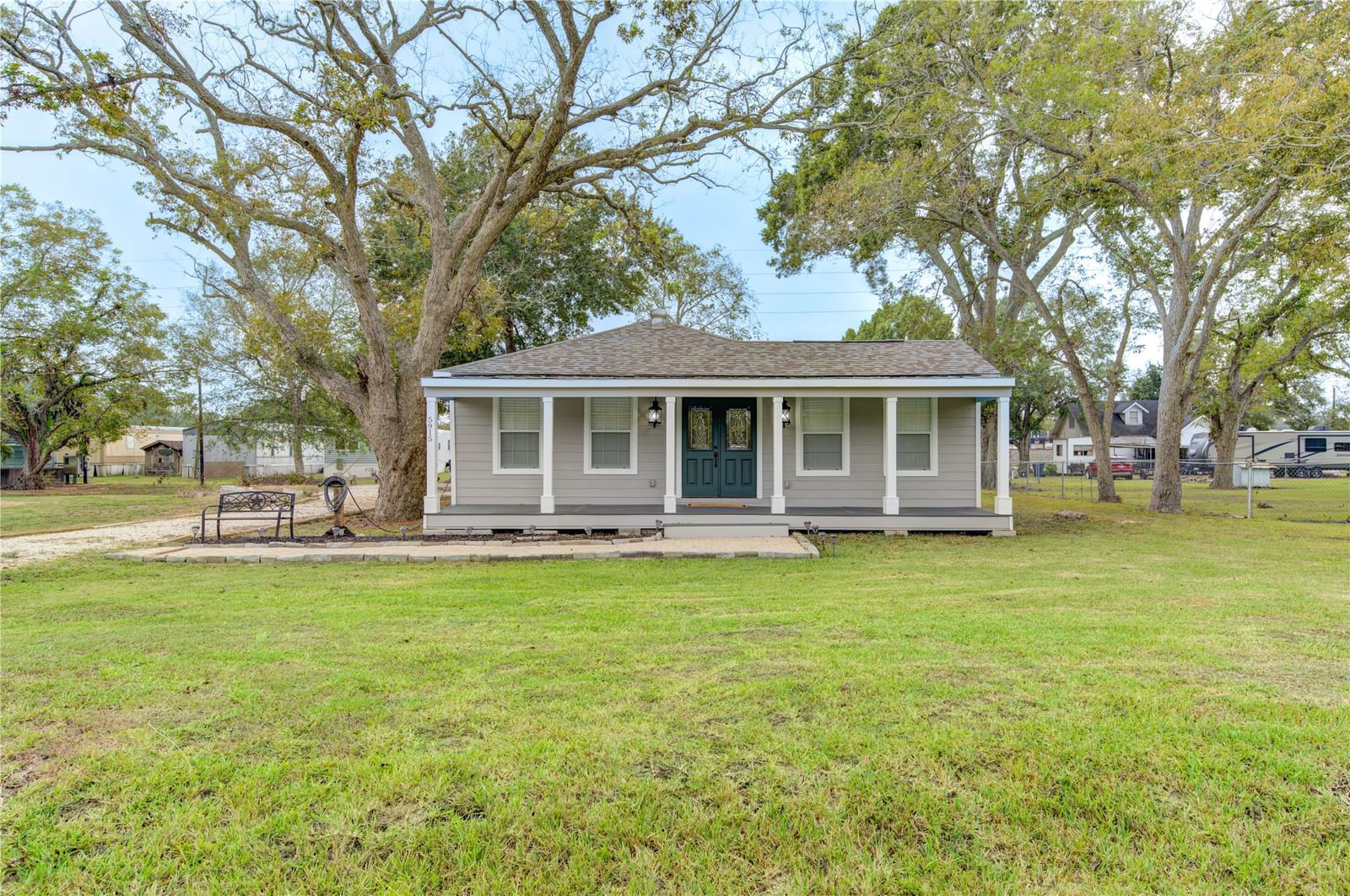 Real estate property located at 5915 Guyler, Austin, Wallis T/S, Wallis, TX, US