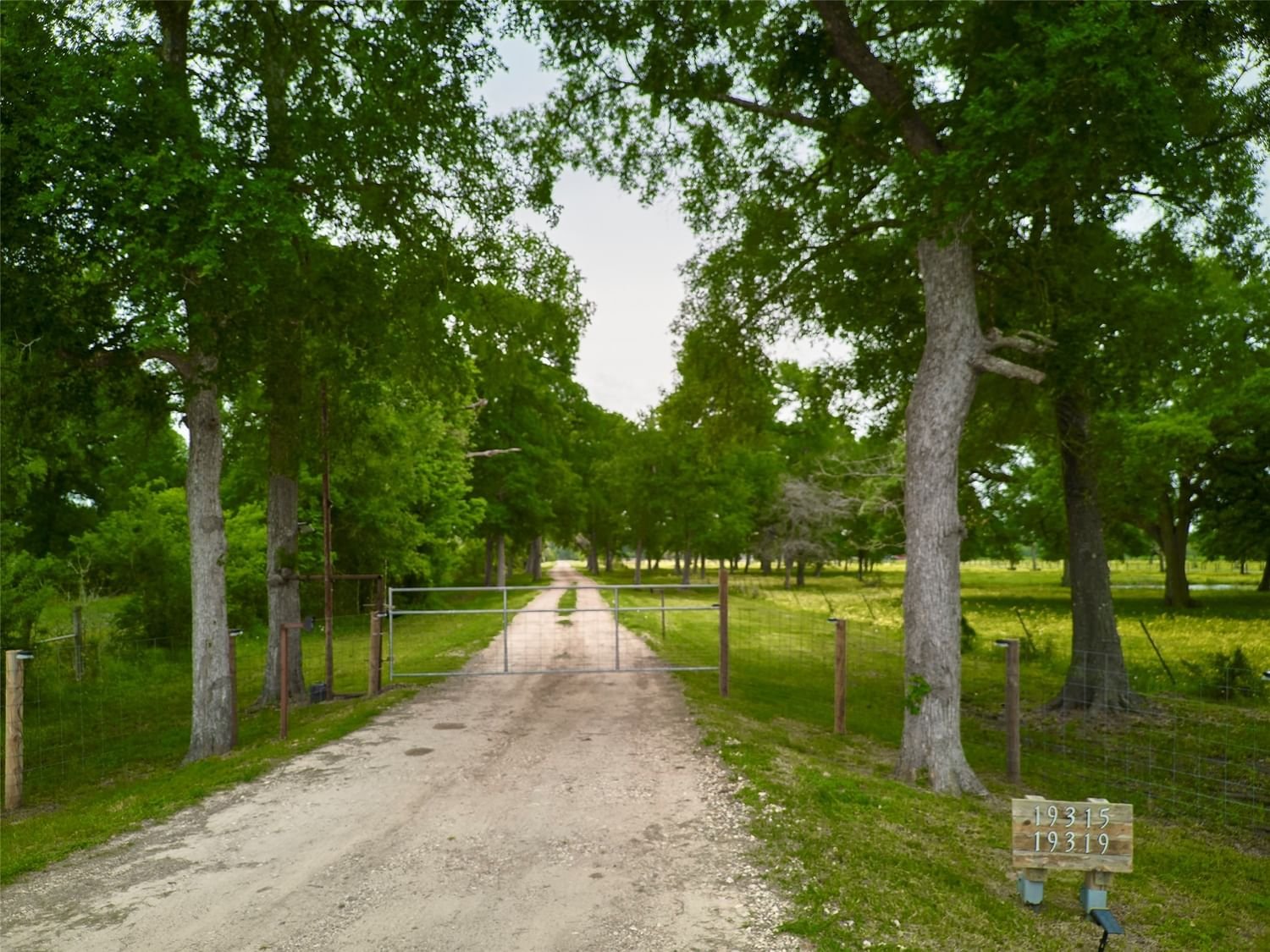 Real estate property located at 19319 Fm 442, Fort Bend, Jas Scott, Needville, TX, US