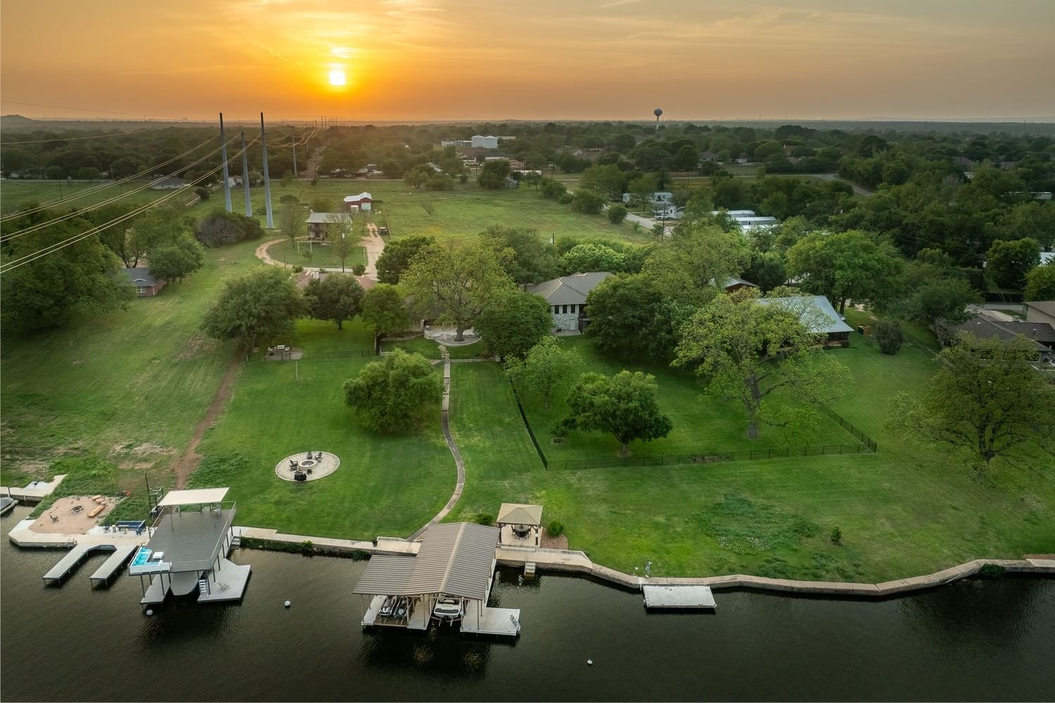 Real estate property located at 1303 Lakeshore, Burnet, Marble Falls Waterfront, Marble Falls, TX, US