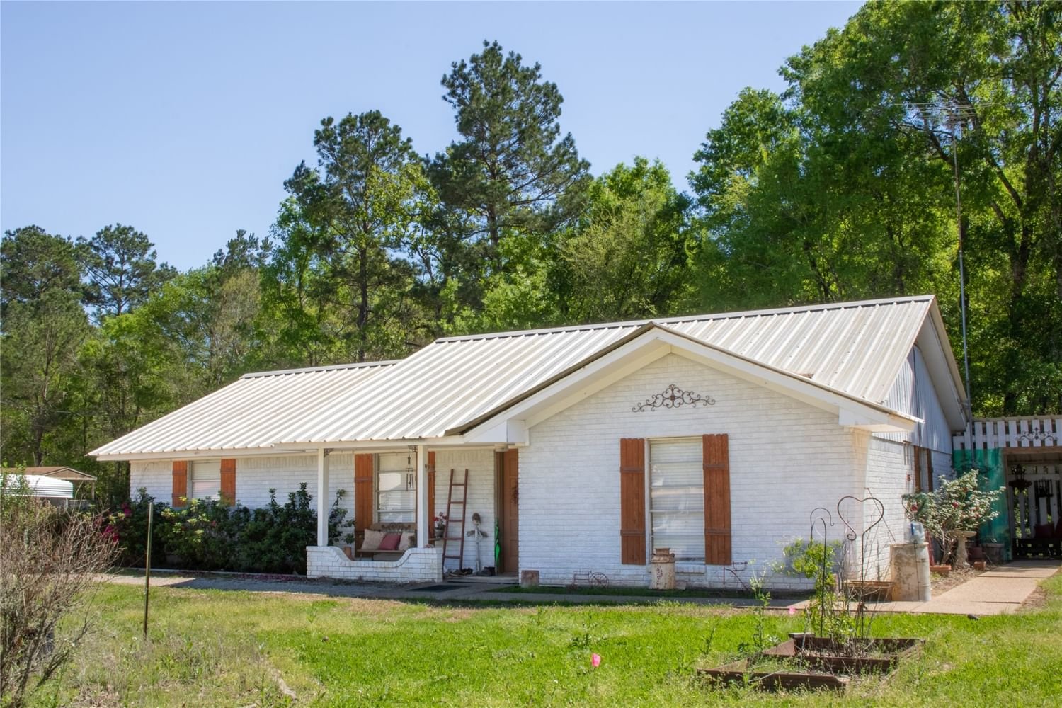 Real estate property located at 13040 Highway 105, Montgomery, NA, Conroe, TX, US
