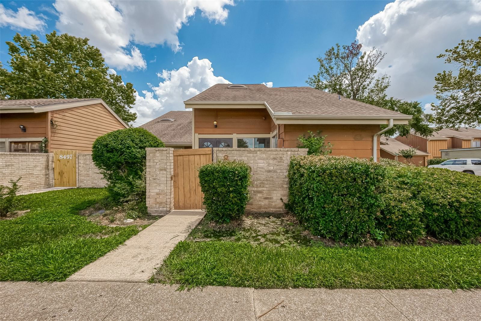 Real estate property located at 8499 Dairy Ashford, Harris, Wellington Park T/H, Houston, TX, US