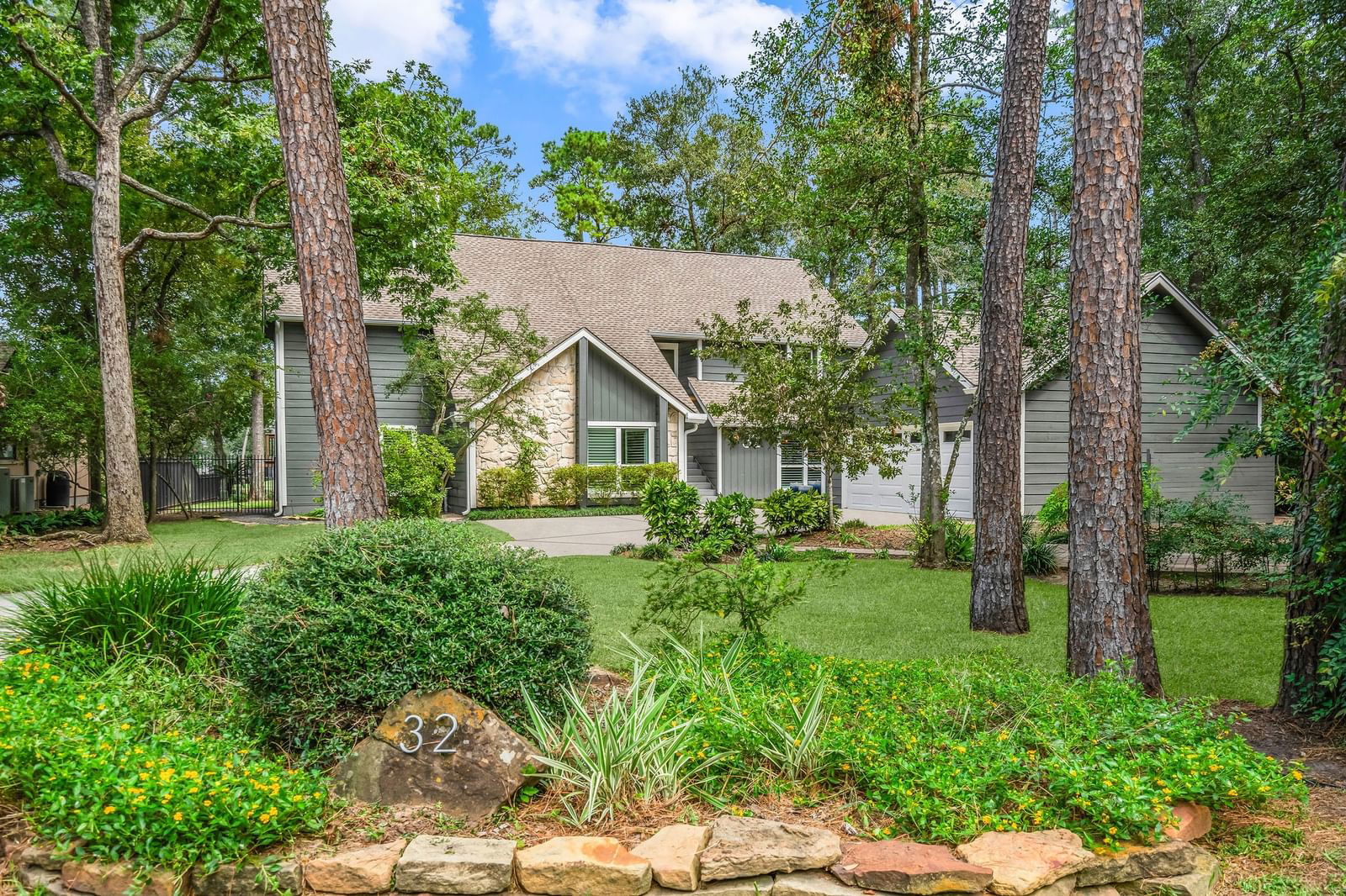 Real estate property located at 32 Coralvine, Montgomery, Wdlnds Village Grogans Ml 20, The Woodlands, TX, US