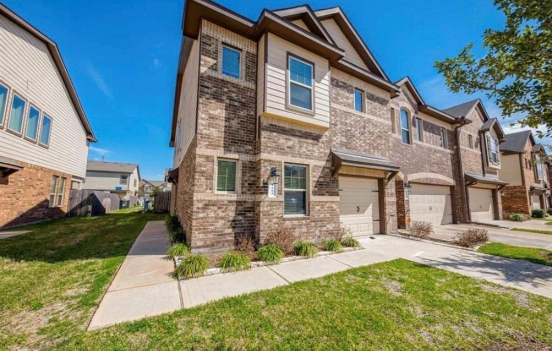 Real estate property located at 3403 Orchard Bridge, Fort Bend, The Twnhms At Brazos Town Center, Rosenberg, TX, US