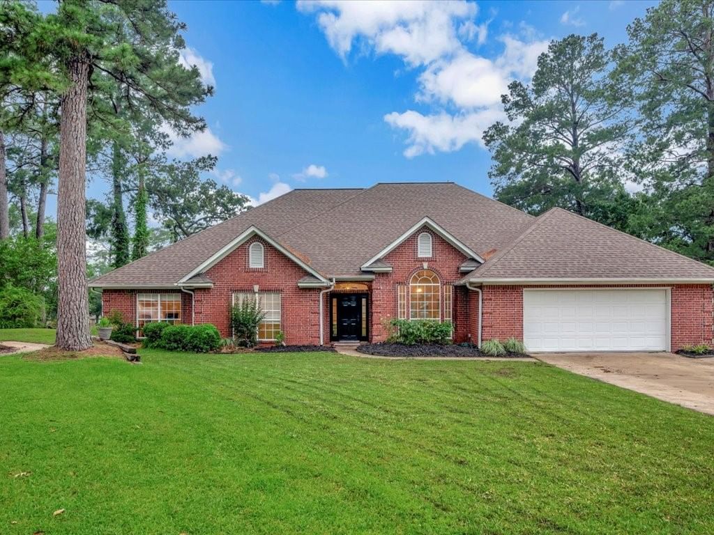 Real estate property located at 206 Cascade, Angelina, Crown Colony, Lufkin, TX, US