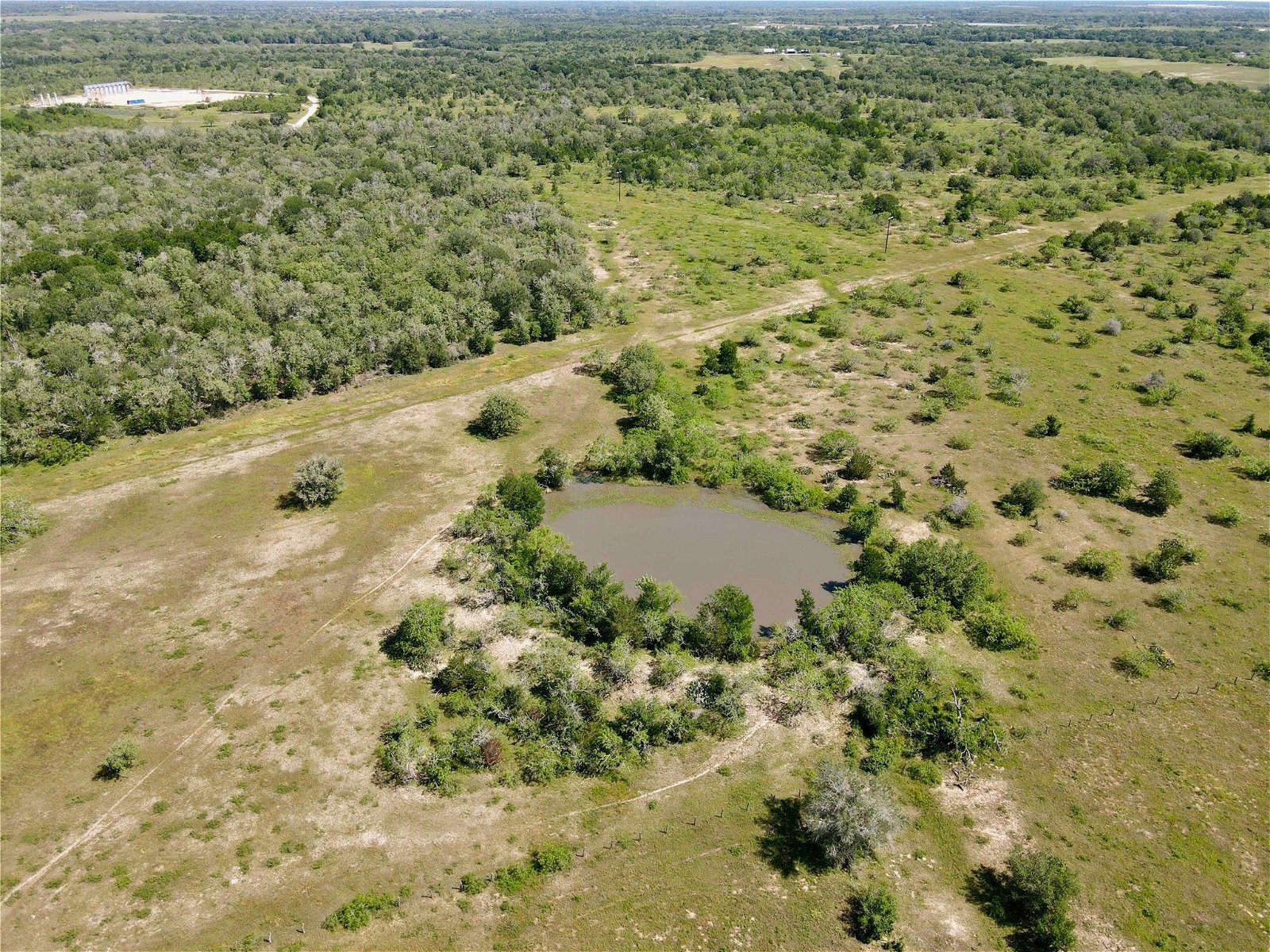 Real estate property located at 3714 County Rd 397, Gonzales, Moulton, TX, US