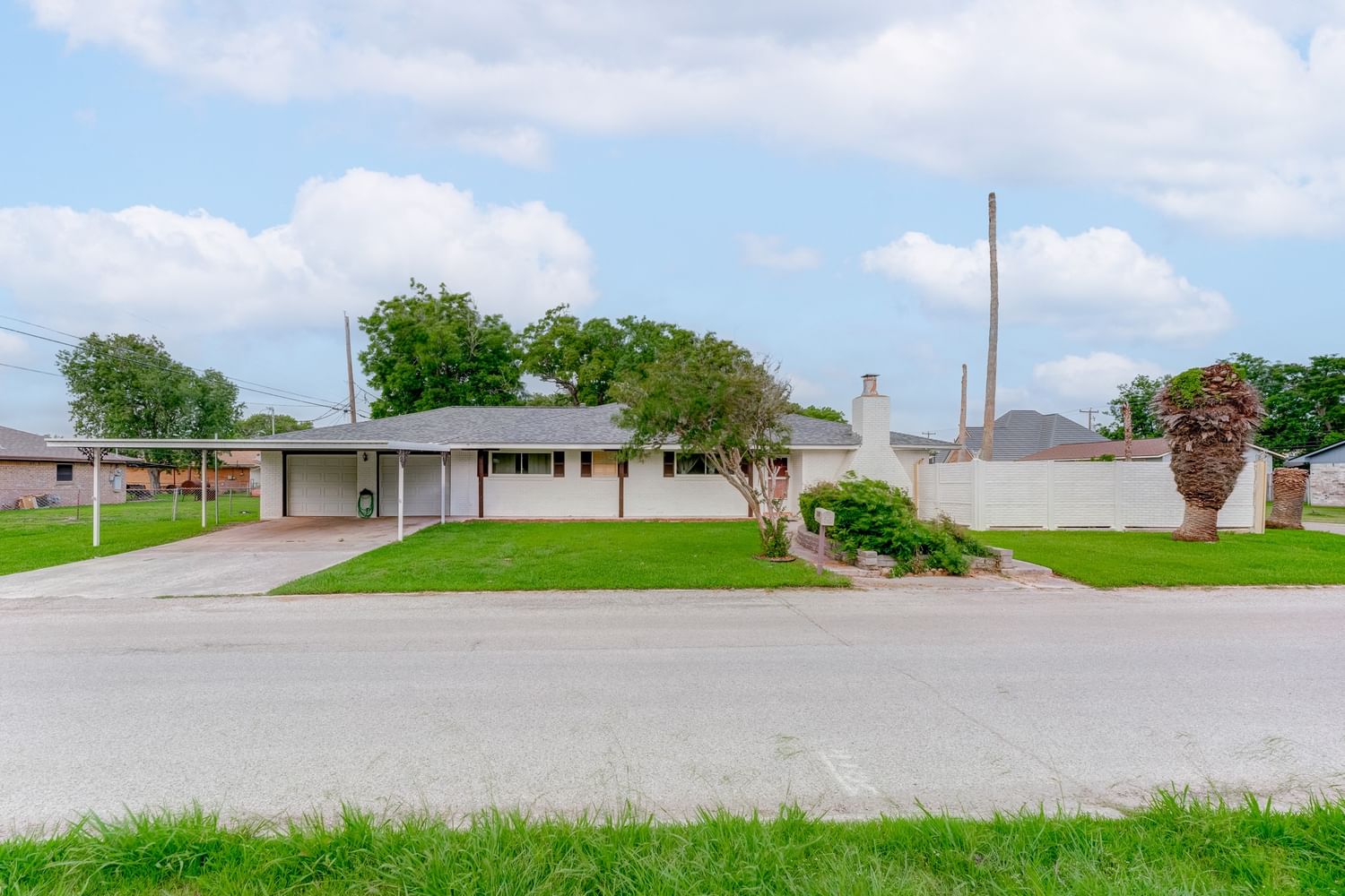 Real estate property located at 140 Bay Ridge, Chambers, Bayridge Add, Beach City, TX, US