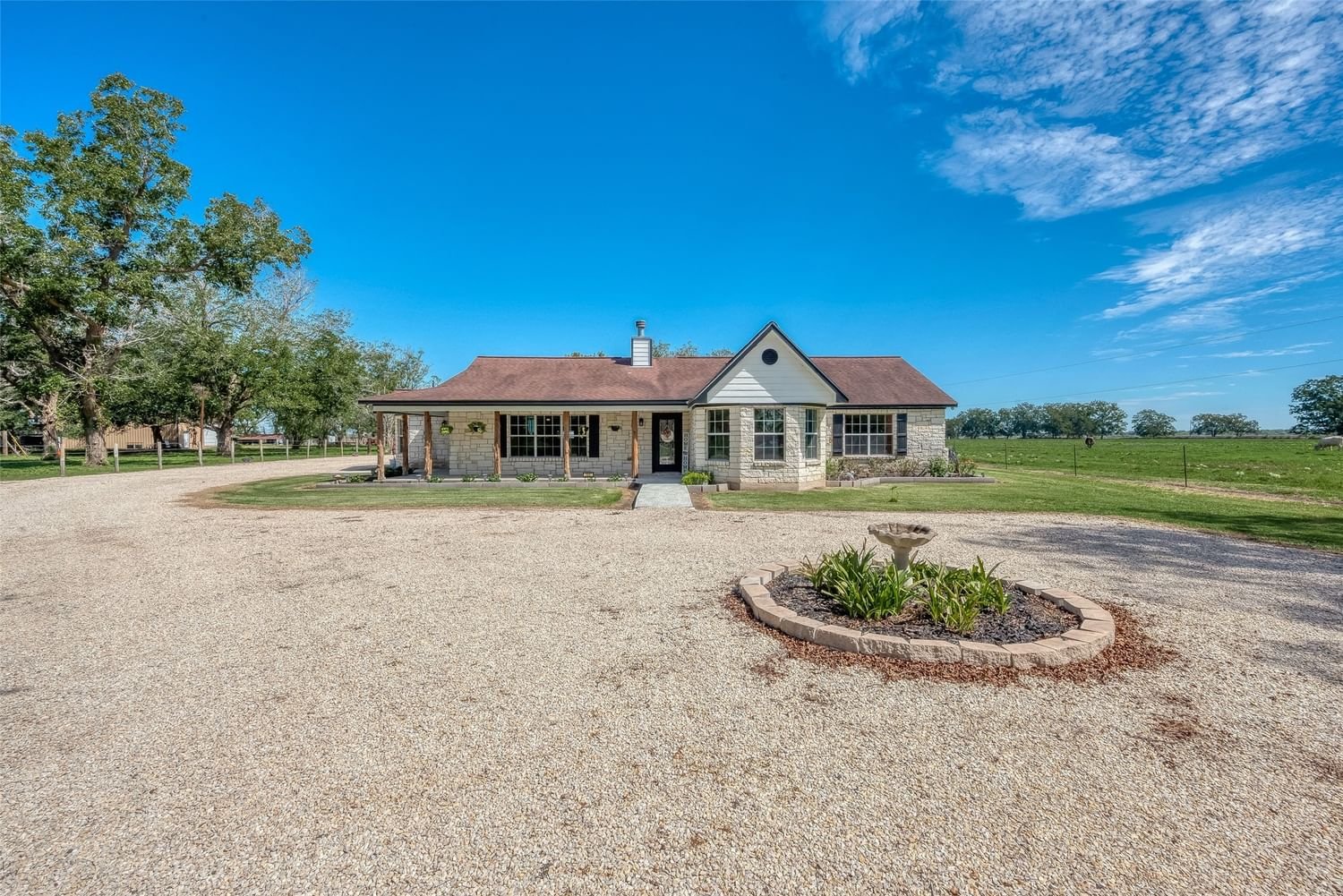 Real estate property located at 2655 County Road 195, Wharton, R-Se-326, Boling, TX, US