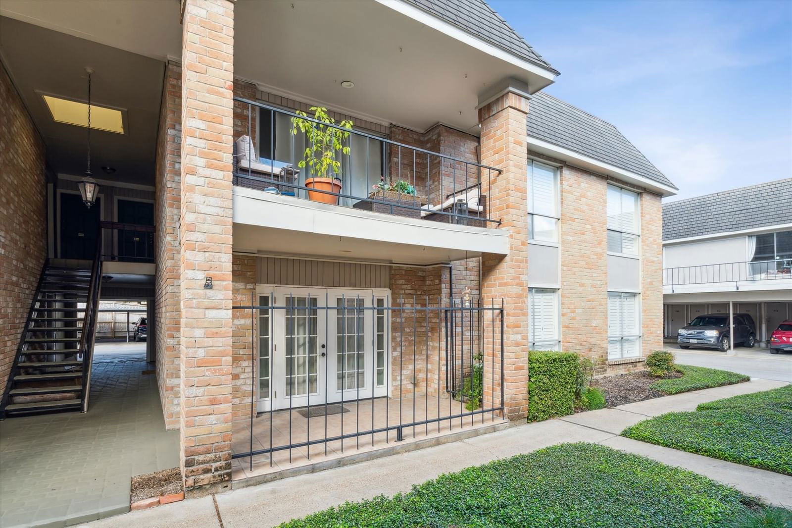 Real estate property located at 2234 Piney Point #103, Harris, Deerwood Gardens Condo, Houston, TX, US