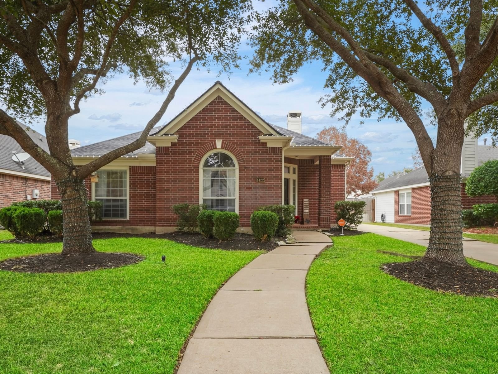 Real estate property located at 1422 Sand Lake, Fort Bend, Waterside Village Sec 2, Richmond, TX, US