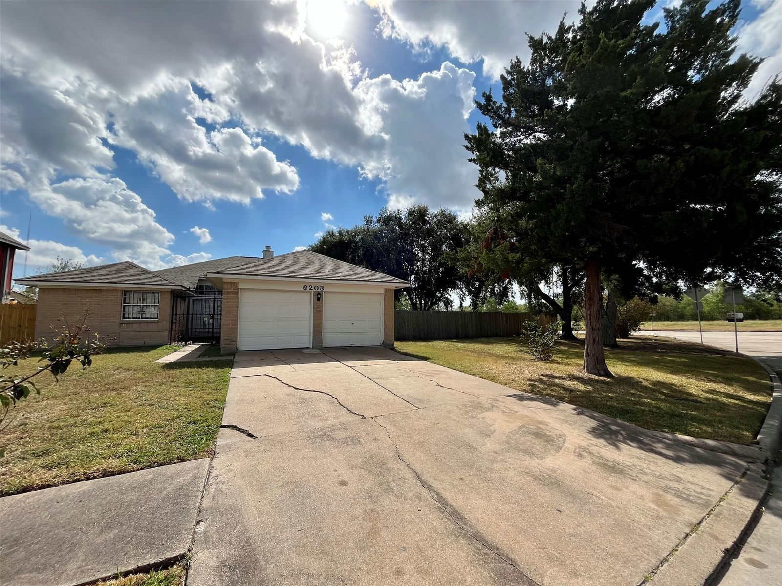 Real estate property located at 6203 Santa Christi, Fort Bend, Quail Village, Houston, TX, US