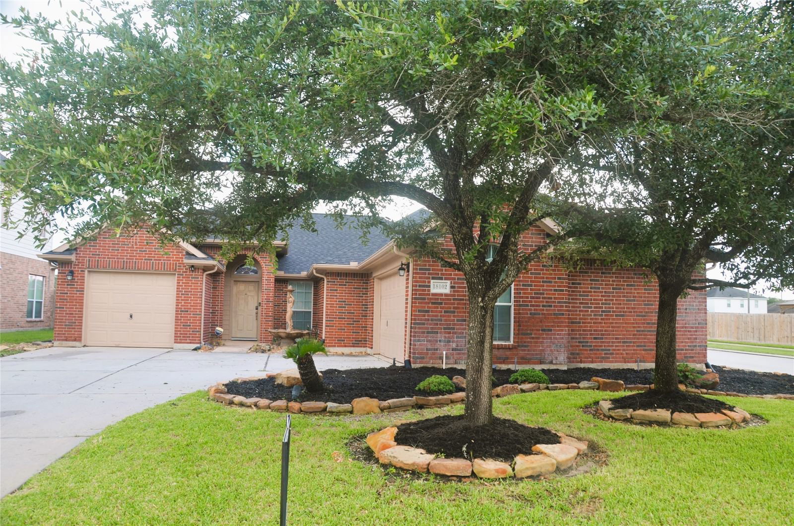 Real estate property located at 18102 Memorial Falls, Harris, Memorial Spgs Sec 04, Tomball, TX, US