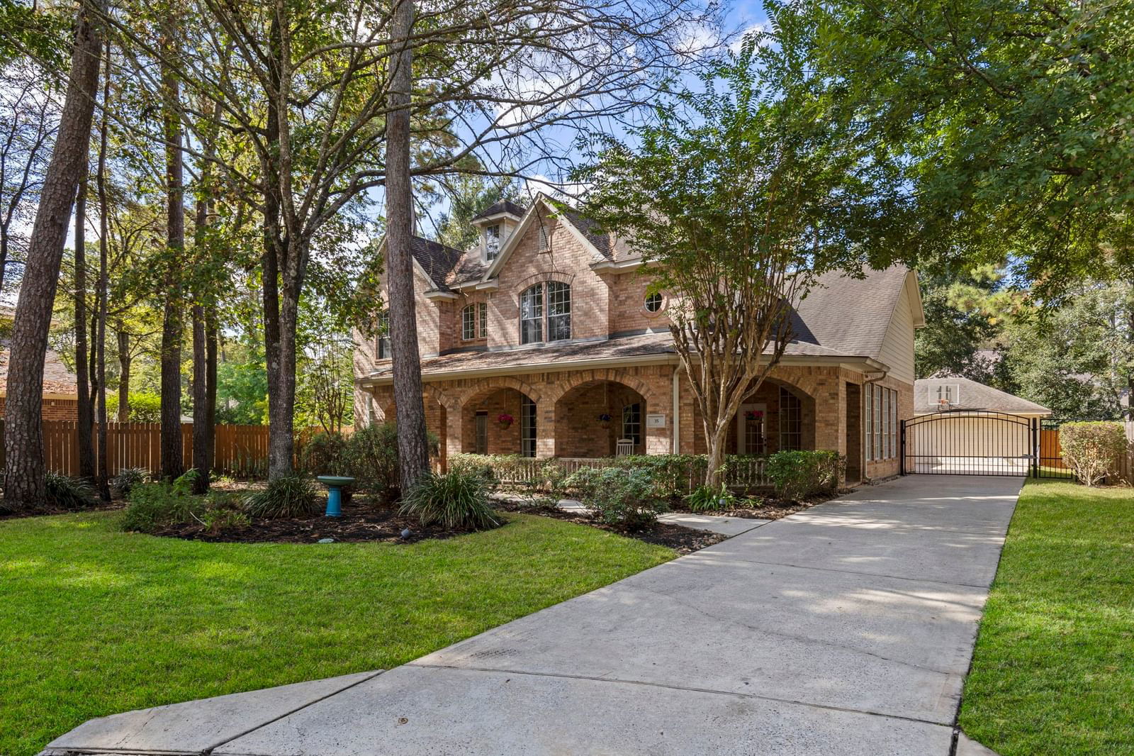 Real estate property located at 35 Dewdrift, Montgomery, Wdlnds Village Alden Br 50, The Woodlands, TX, US