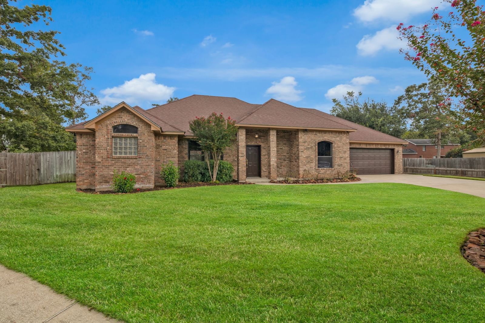 Real estate property located at 111 Cliffbrook, Liberty, Kirby Woods, Cleveland, TX, US