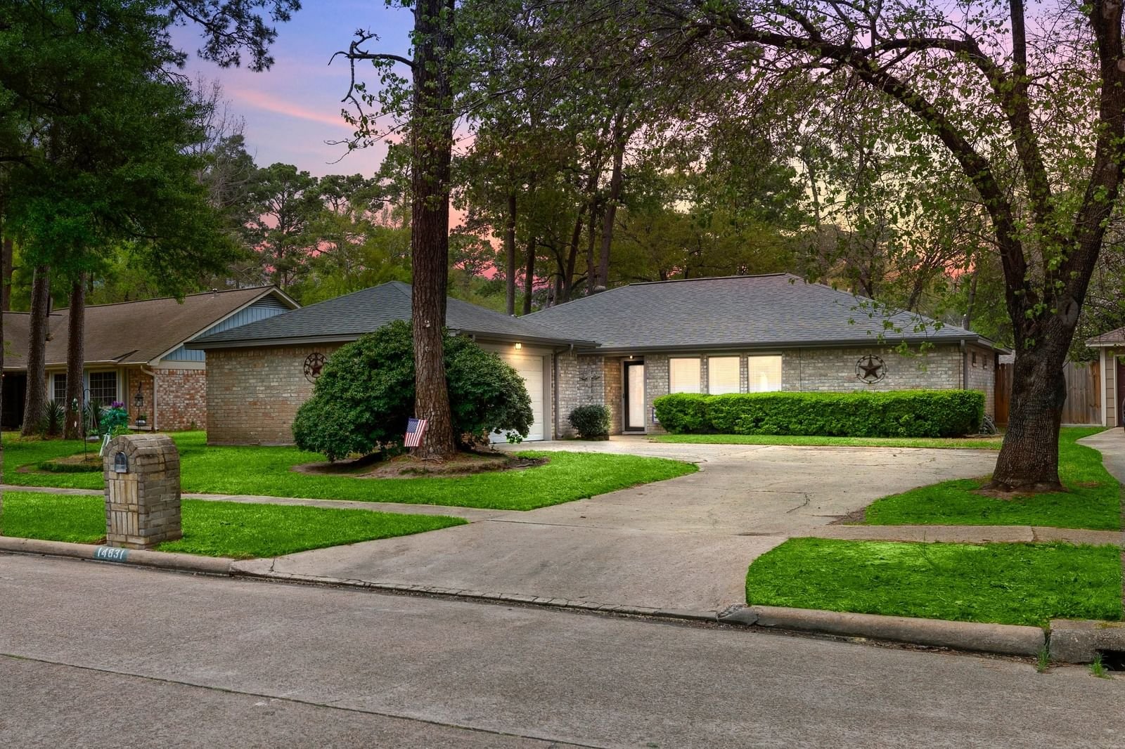 Real estate property located at 14831 Forest Lodge, Harris, Heatherwood Village Sec 01 R/P, Houston, TX, US