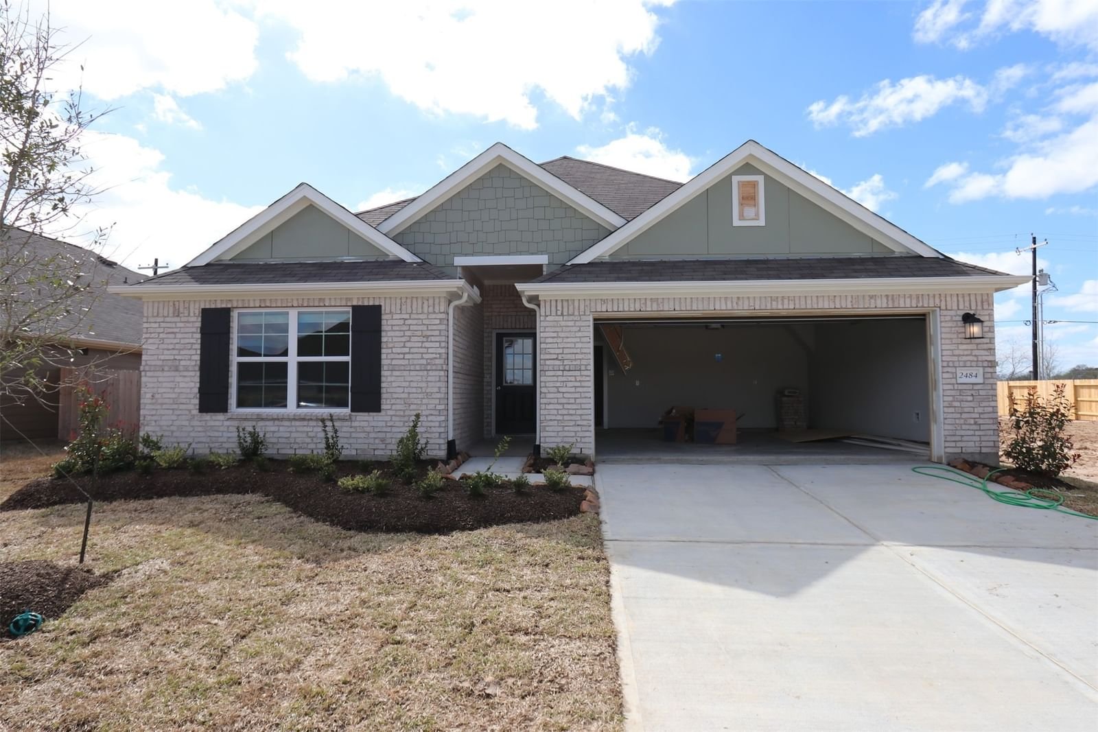 Real estate property located at 2484 Paint Creek Drive, Brazoria, Mustang Crossing, Alvin, TX, US