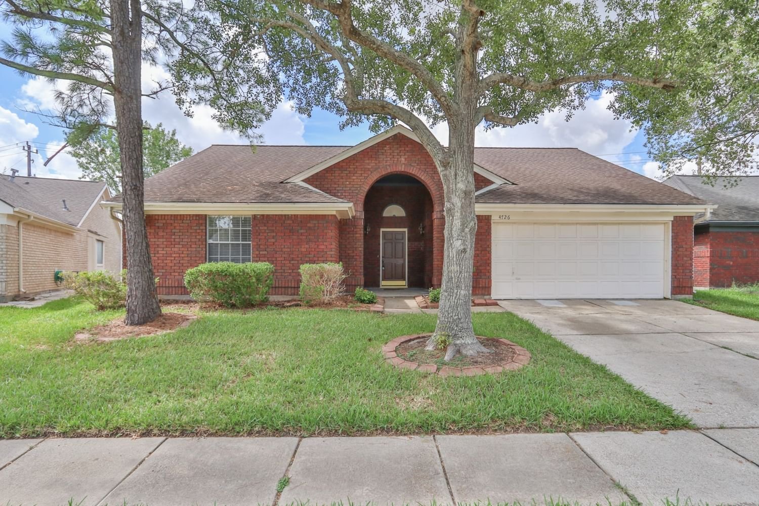 Real estate property located at 4726 Stonemede, Harris, Heritage Park Sec 12 Amd, Friendswood, TX, US