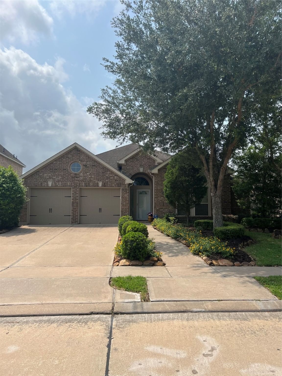 Real estate property located at 13608 Silent Walk, Fort Bend, Shadow Creek Ranch Sf-51a, Pearland, TX, US