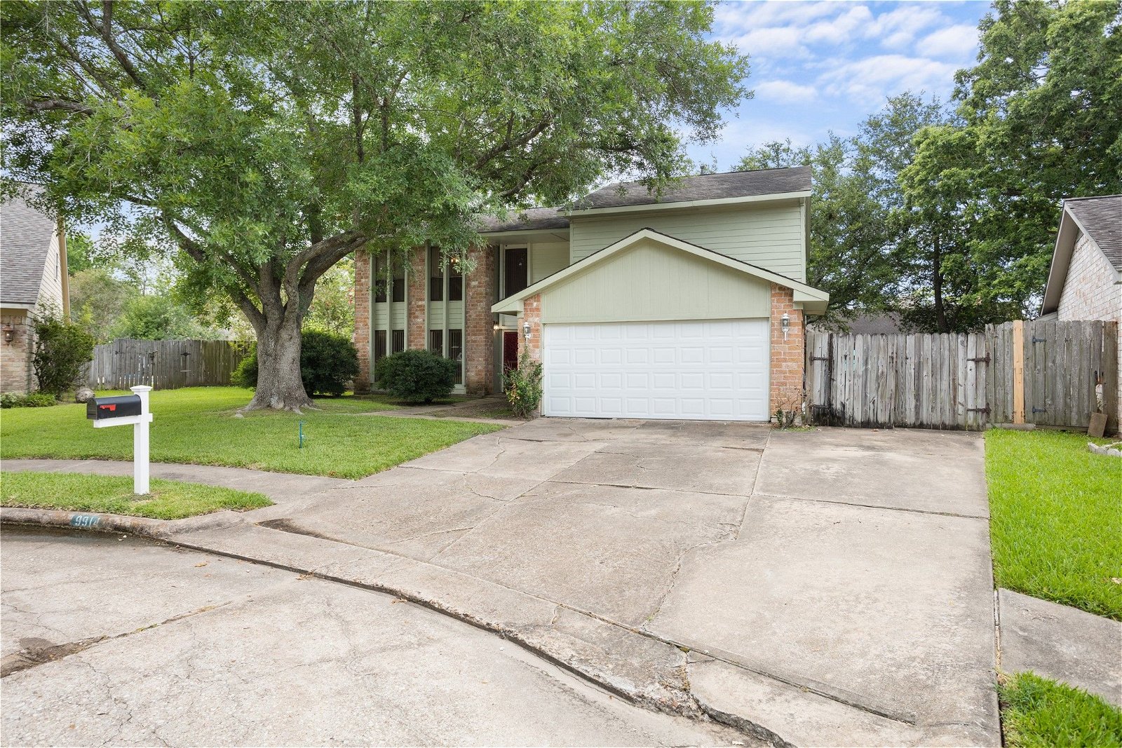 Real estate property located at 9914 Sage August, Harris, Houston, TX, US