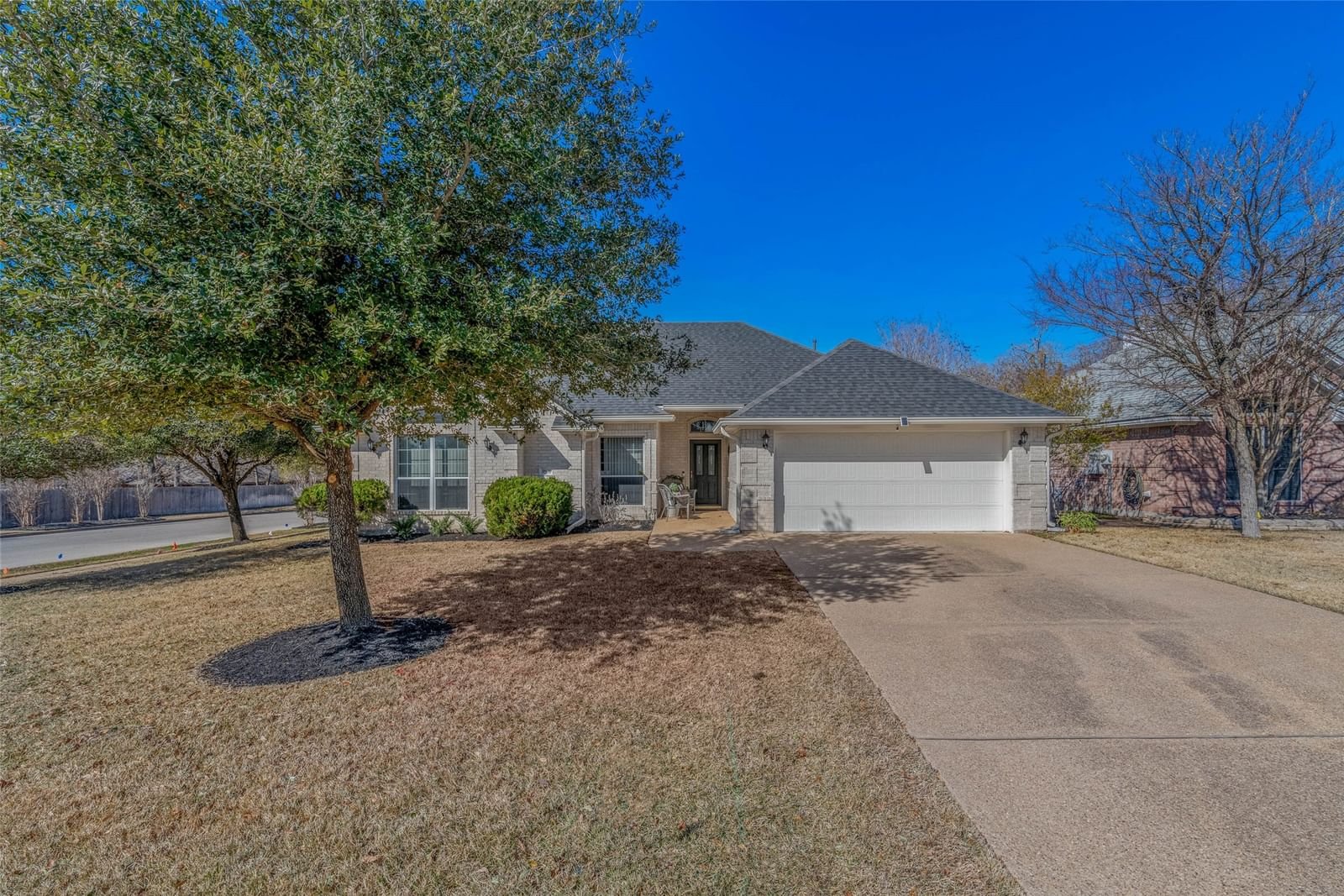 Real estate property located at 1801 Gray Stone, Brazos, Carriage Hills PH 1, Bryan, TX, US