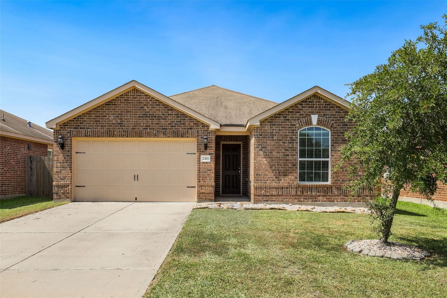 Real estate property located at 2303 Seabourne Trails, Fort Bend, Rosenberg, TX, US