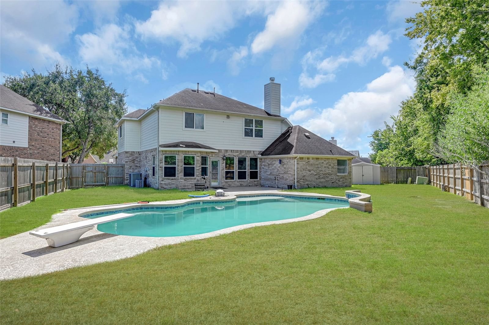 Real estate property located at 2204 Appian, Brazoria, Autumn Lake Sec 1-2-3, Pearland, TX, US