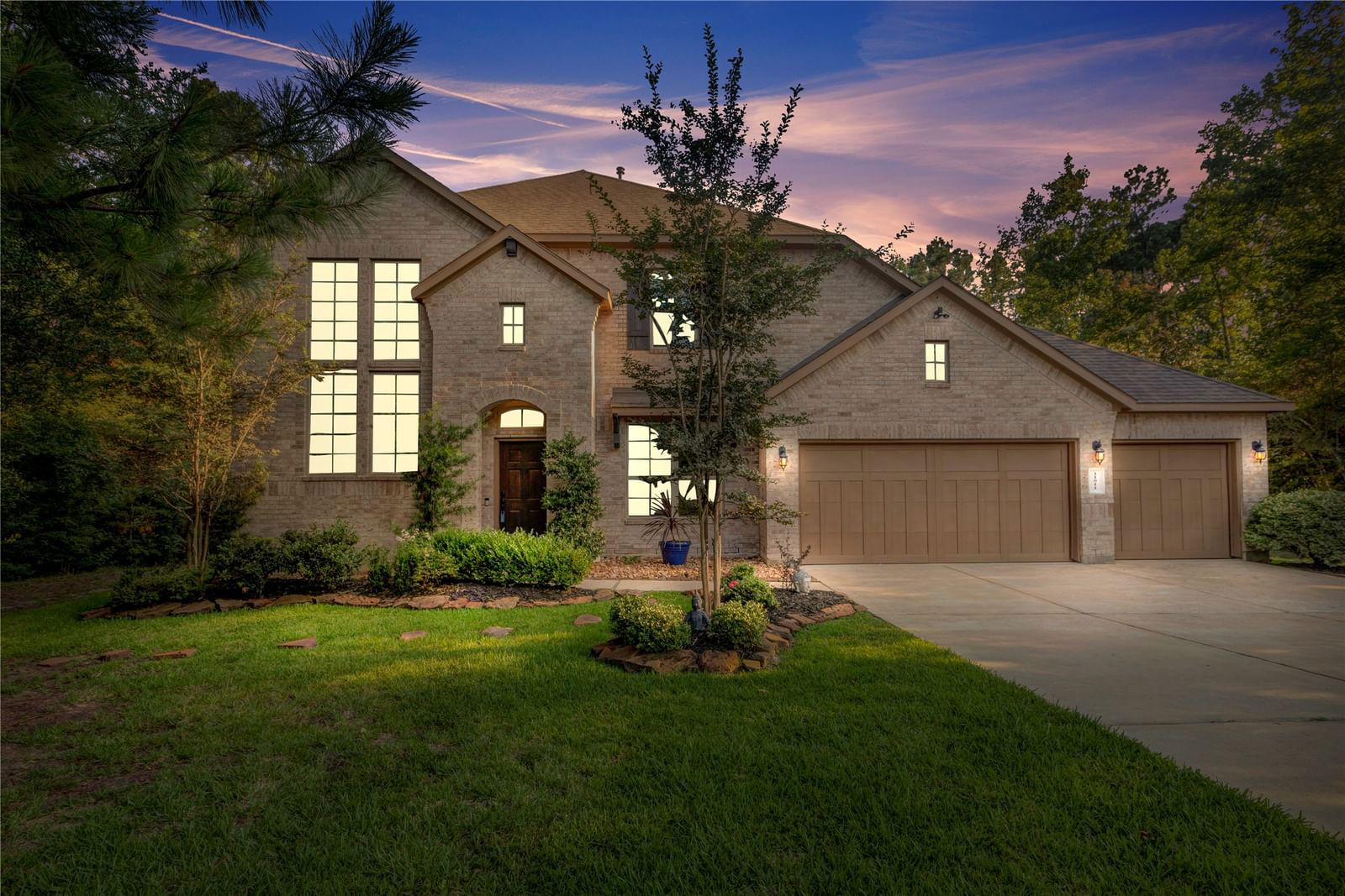 Real estate property located at 11011 Oak Cliff, Montgomery, Shadow Lake Forest, Conroe, TX, US