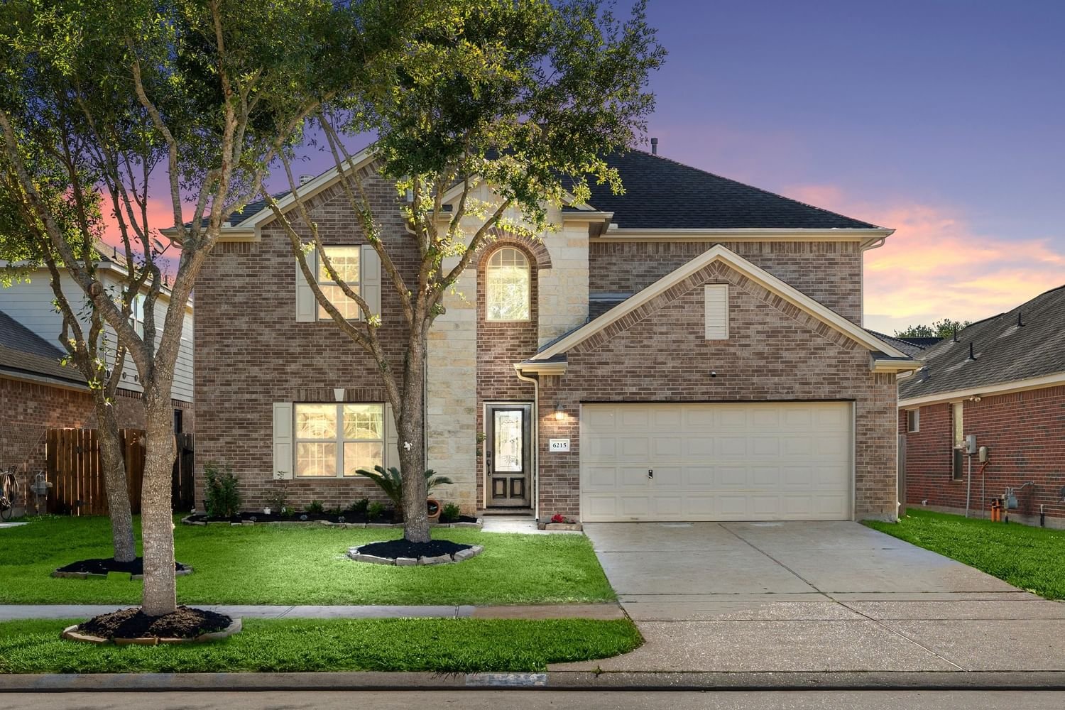 Real estate property located at 6215 Watford, Fort Bend, Kingdom Heights, Rosenberg, TX, US