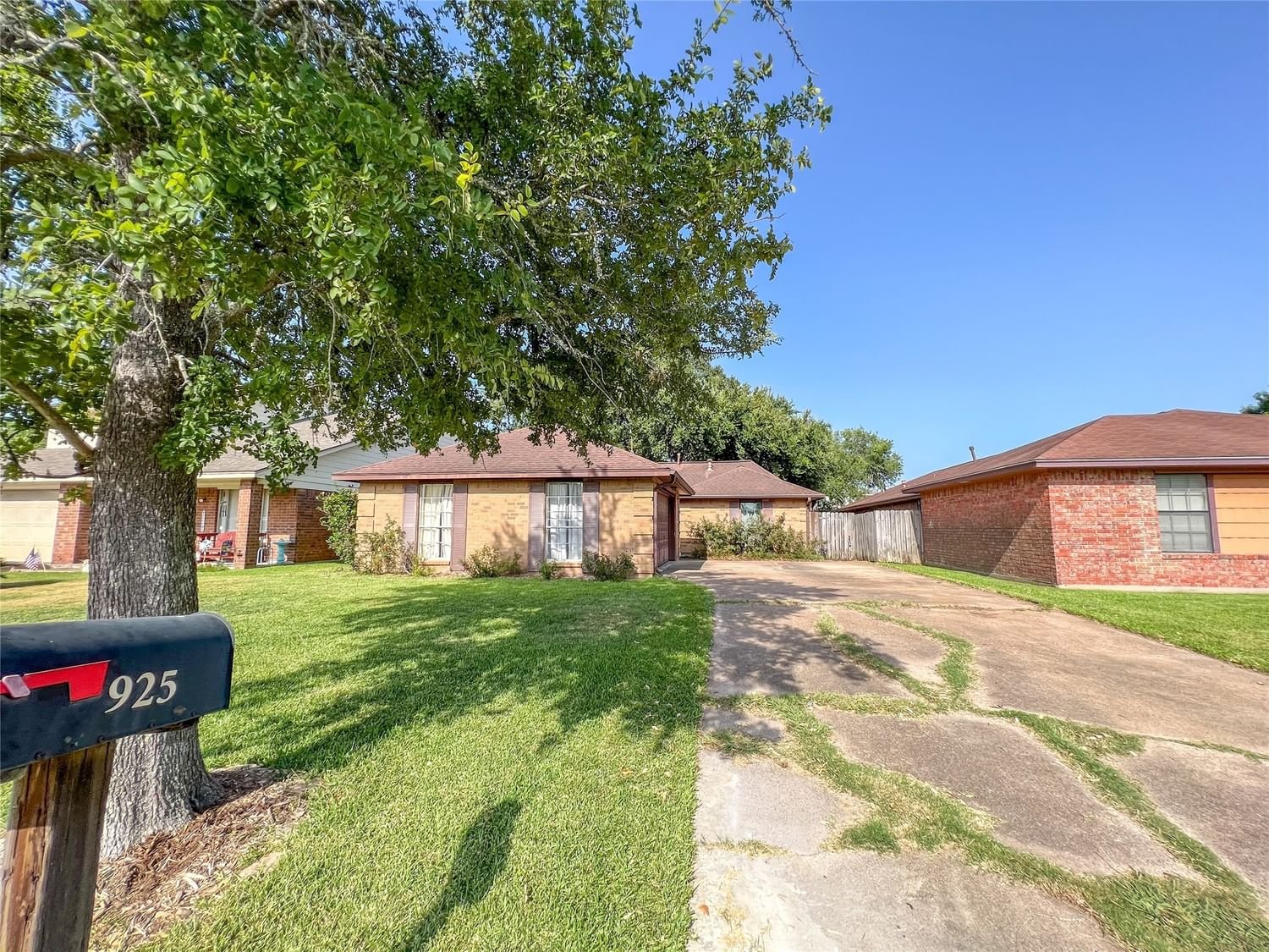 Real estate property located at 925 6th, Harris, La Porte, La Porte, TX, US