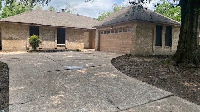 Real estate property located at 13535 Windhaven, Harris, Houston, TX, US