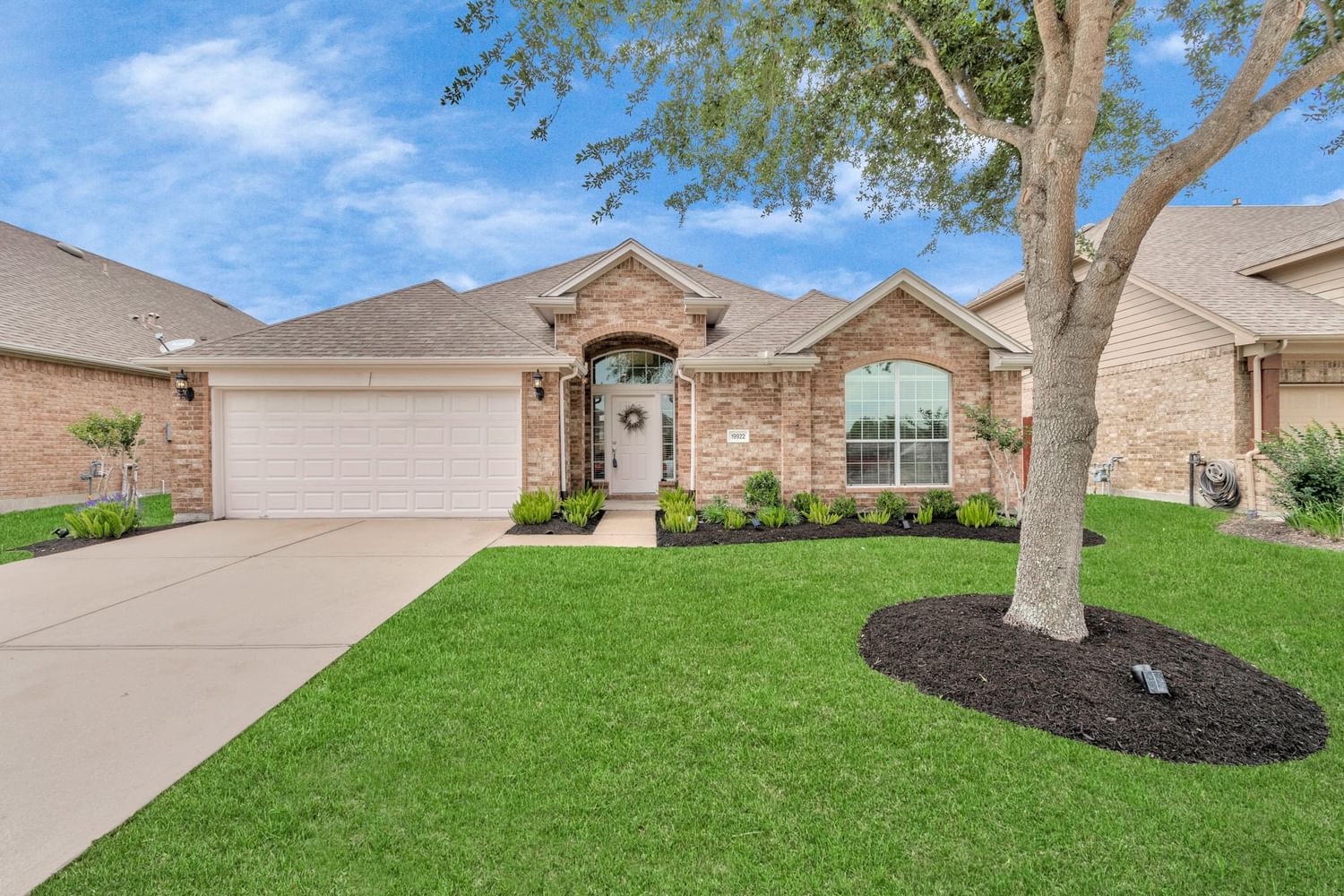 Real estate property located at 19922 Sagebrush, Fort Bend, Waterview Estates Sec 8, Richmond, TX, US