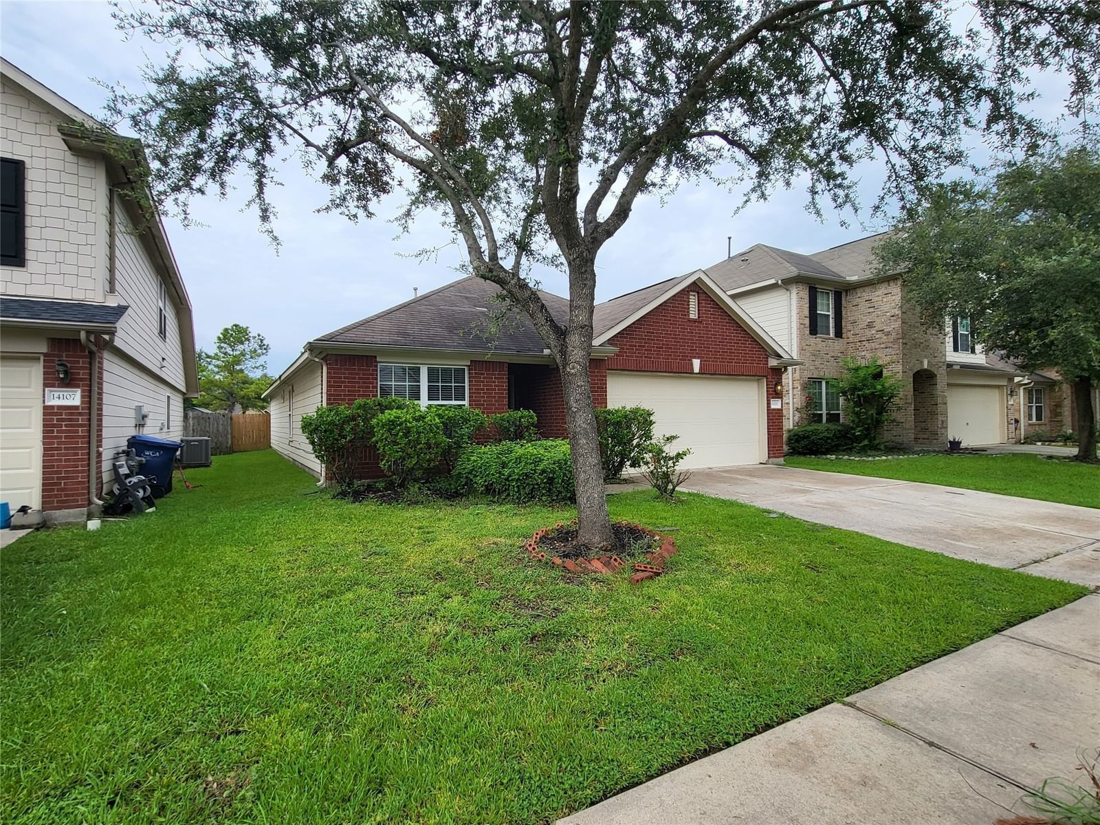 Real estate property located at 14111 Brayford Place, Harris, Glen Abbey Sec 3, Houston, TX, US