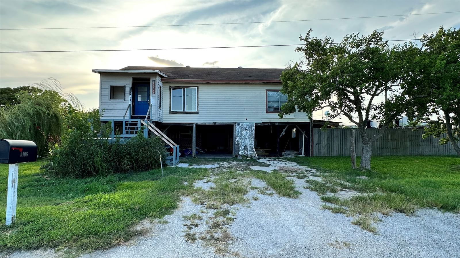 Real estate property located at 4406 Helen, Galveston, Hitchcock, TX, US
