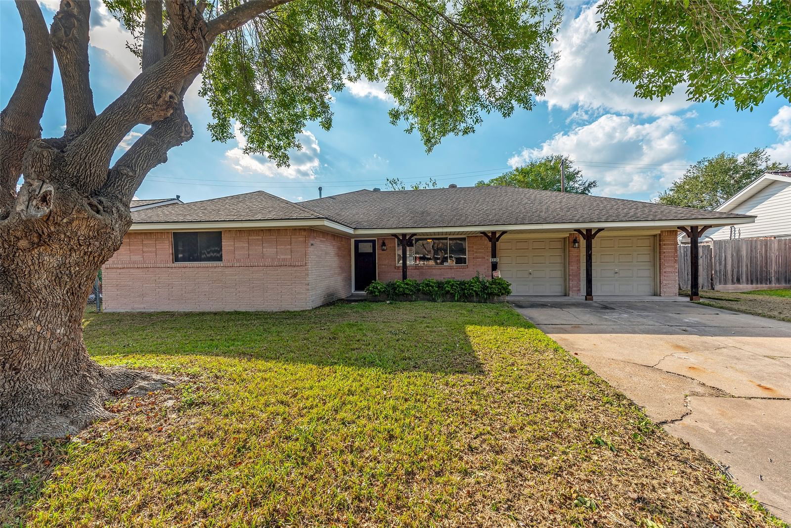 Real estate property located at 2212 Harper, Harris, Wedgewood, Pasadena, TX, US