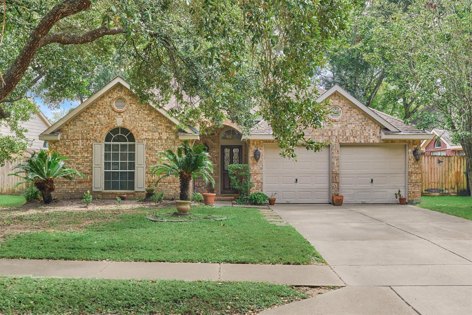 Real estate property located at 2110 Westover Park, Montgomery, Imperial Oaks, Spring, TX, US