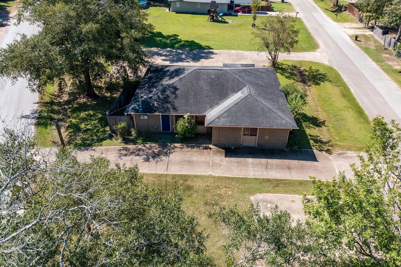 Real estate property located at 206 Fenner, Liberty, Cox-Garvey-Clev, Cleveland, TX, US