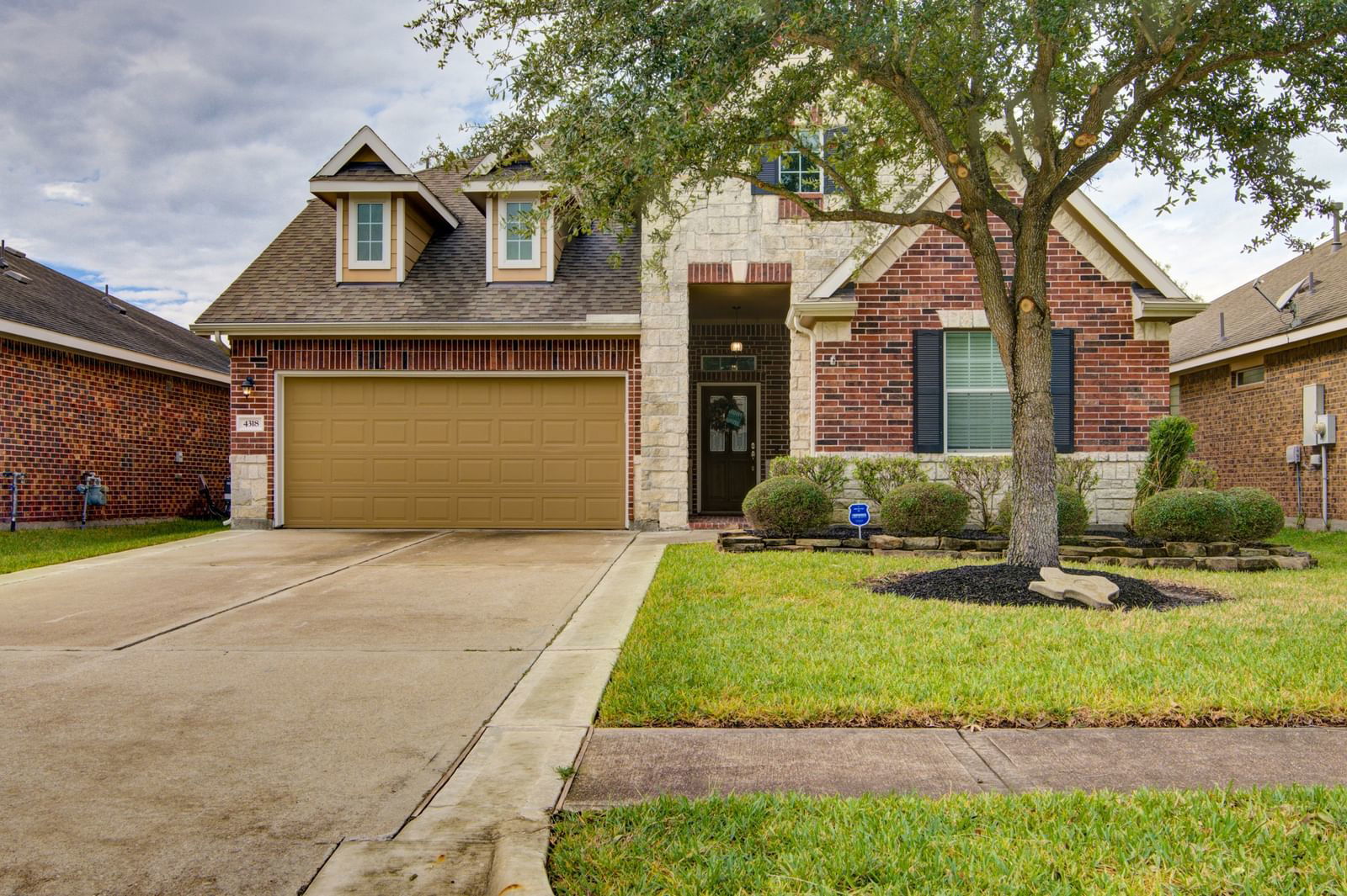 Real estate property located at 4318 Graceland, Harris, Enclave/East Mdw Sec 1, Deer Park, TX, US