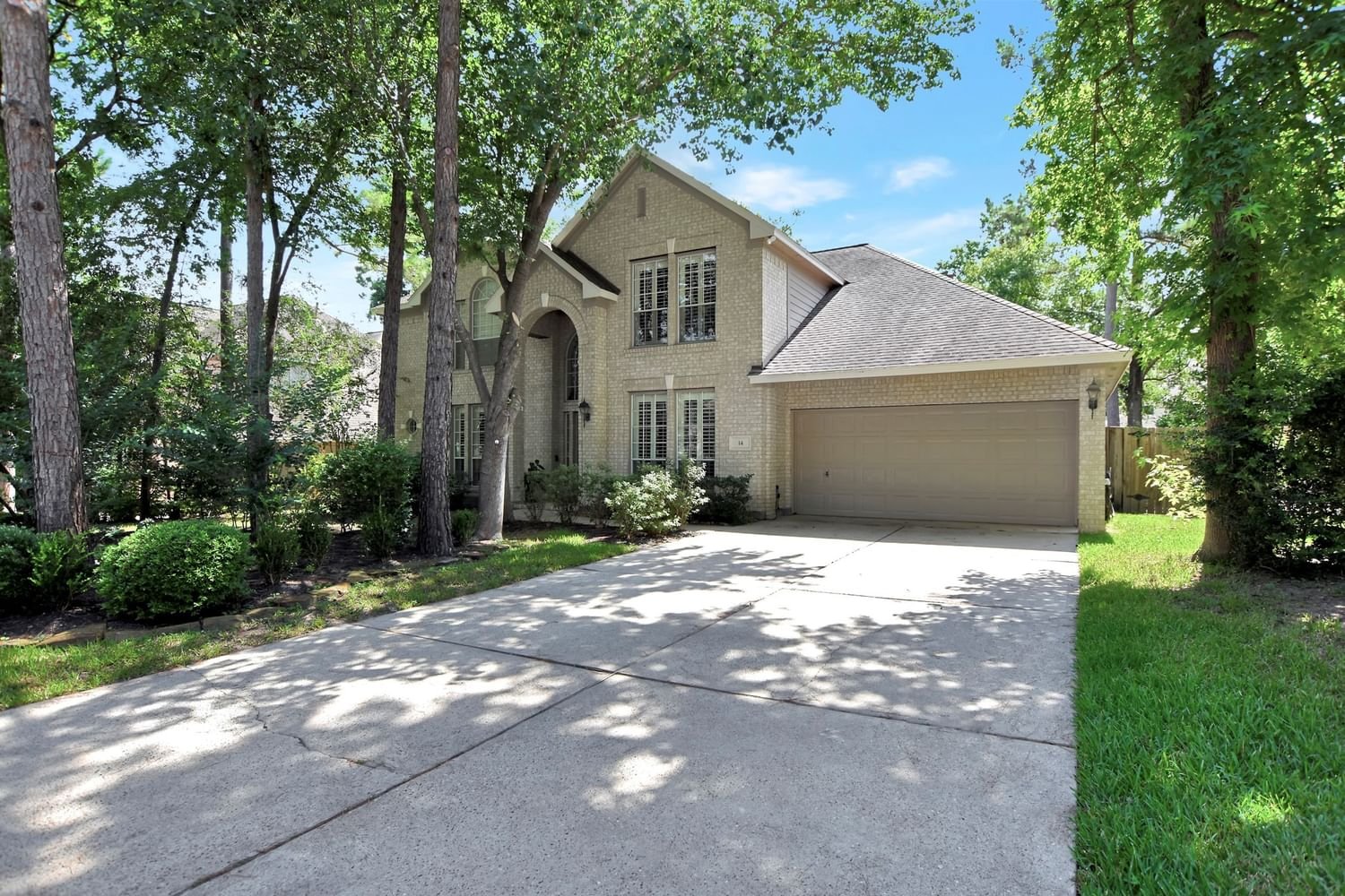 Real estate property located at 14 Scenic Mill, Montgomery, The Woodlands, TX, US