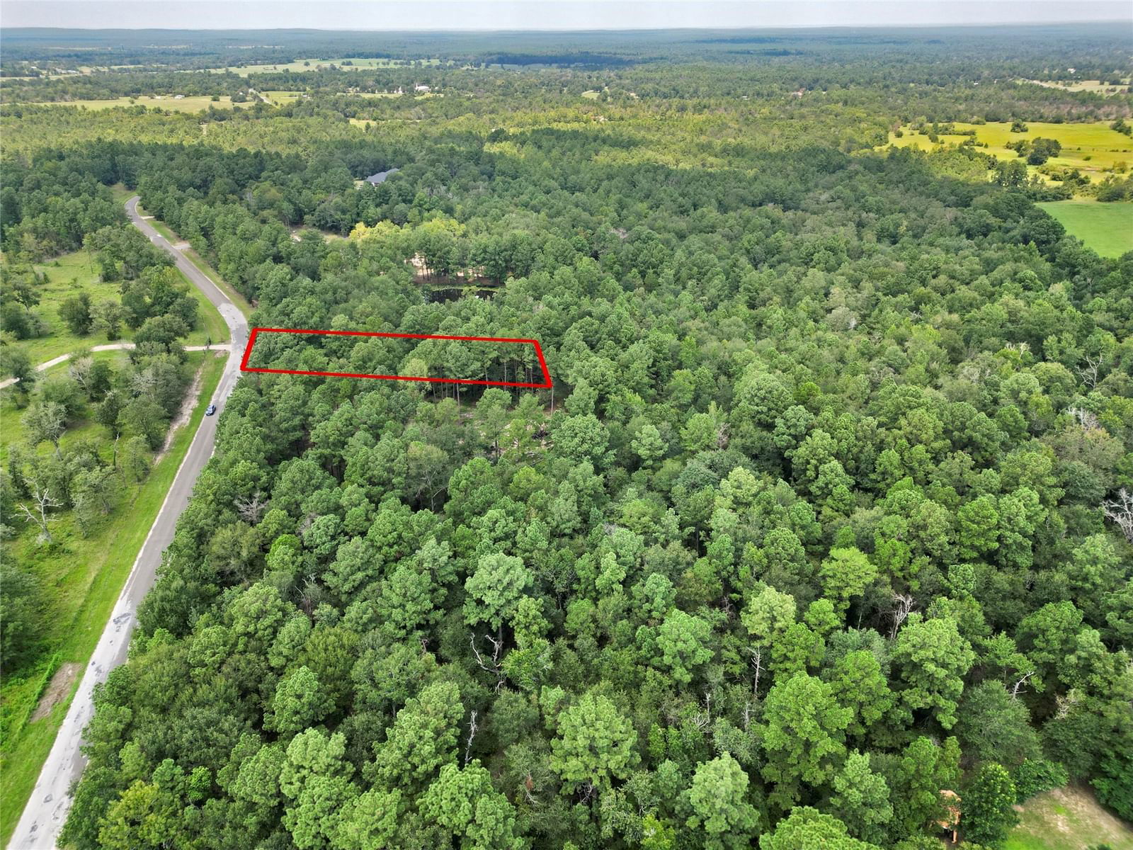 Real estate property located at 446 Moffett Springs, Walker, Elba E Canales 1995 Acres Sub, Huntsville, TX, US