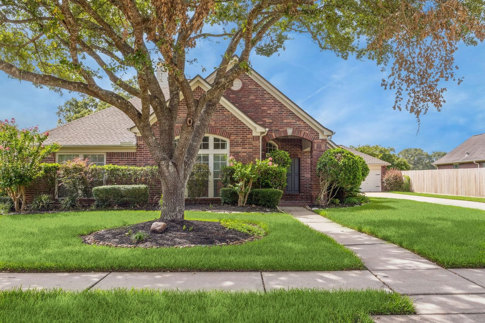 Real estate property located at 815 Mockingbird, Galveston, The Forest Of Friendswood, Friendswood, TX, US