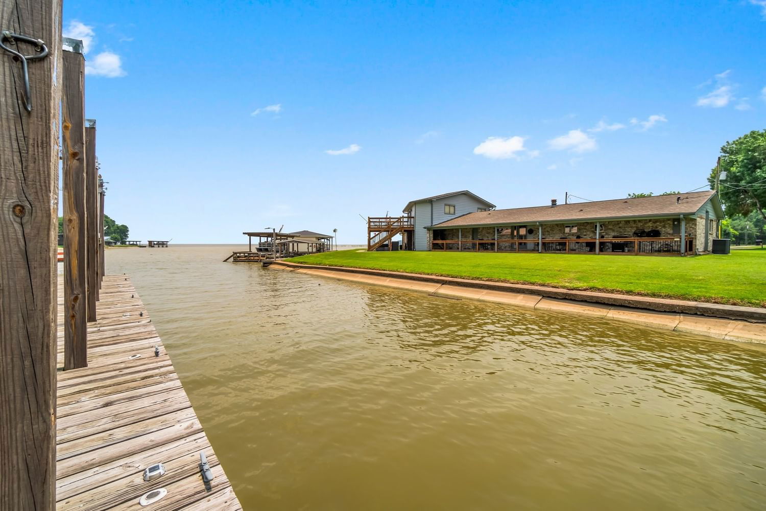 Real estate property located at 118 Gov Sterling, San Jacinto, Governors Point #2, Point Blank, TX, US