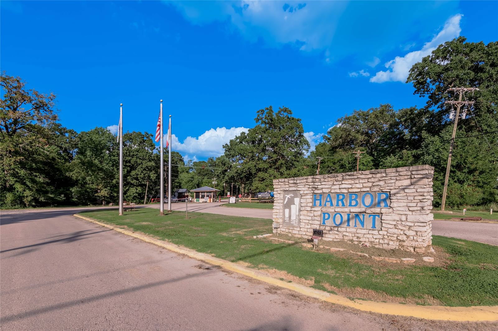 Real estate property located at 844 Harbor Point, Trinity, Harbor Point, Trinity, TX, US