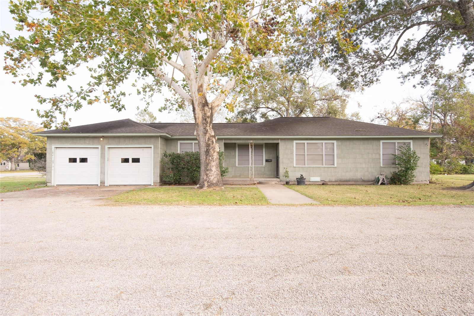 Real estate property located at 1208 Avenue F, Wharton, Lively 1st, El Campo, TX, US