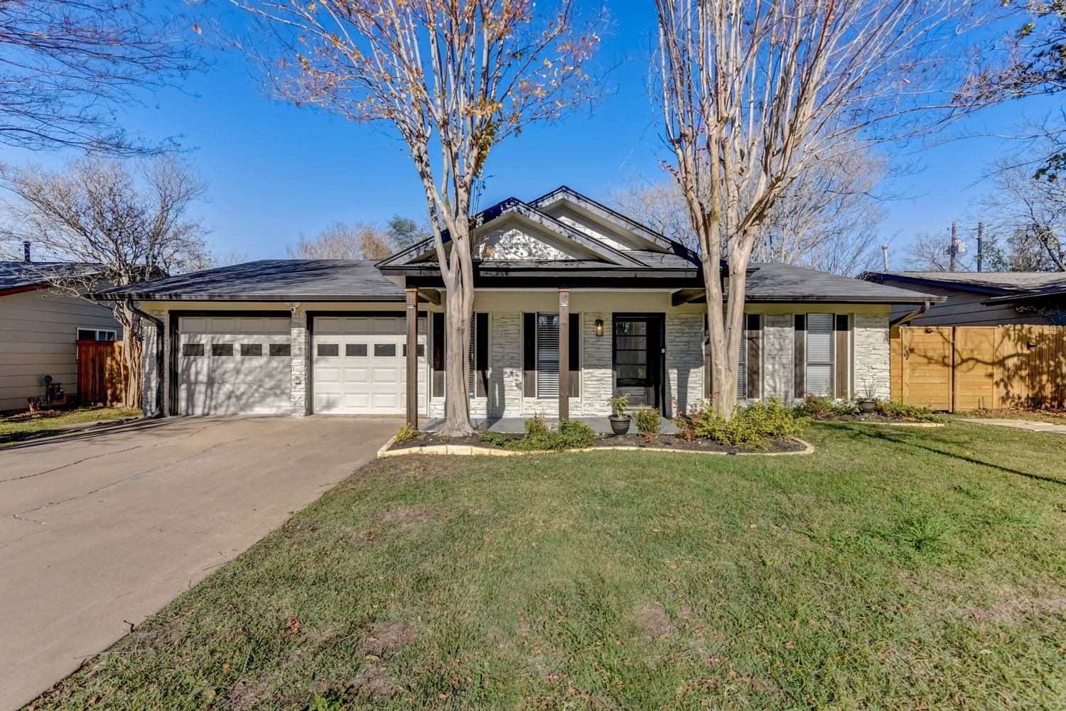 Real estate property located at 7002 Whispering Oaks, Travis, Whispering Oaks 01, Austin, TX, US
