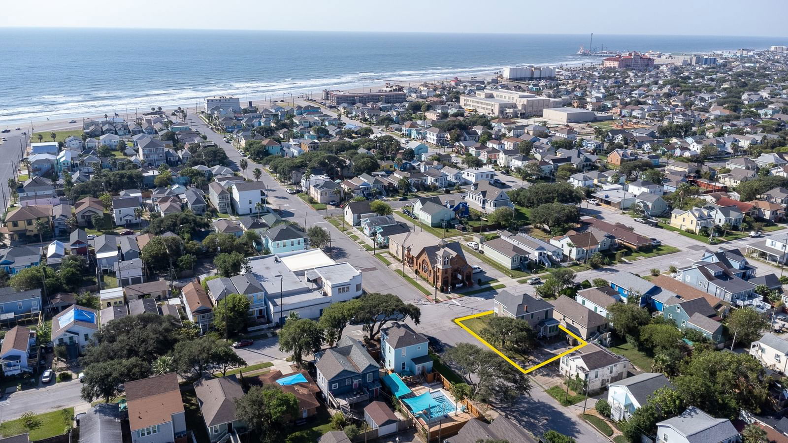 Real estate property located at 1302 Avenue L, Galveston, Galveston Townsite, Galveston, TX, US