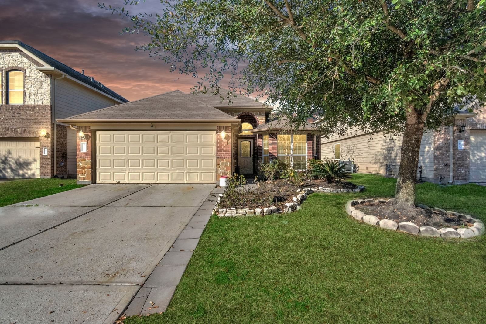 Real estate property located at 30519 Woodson Trace Dr, Montgomery, Legends Trace, Spring, TX, US