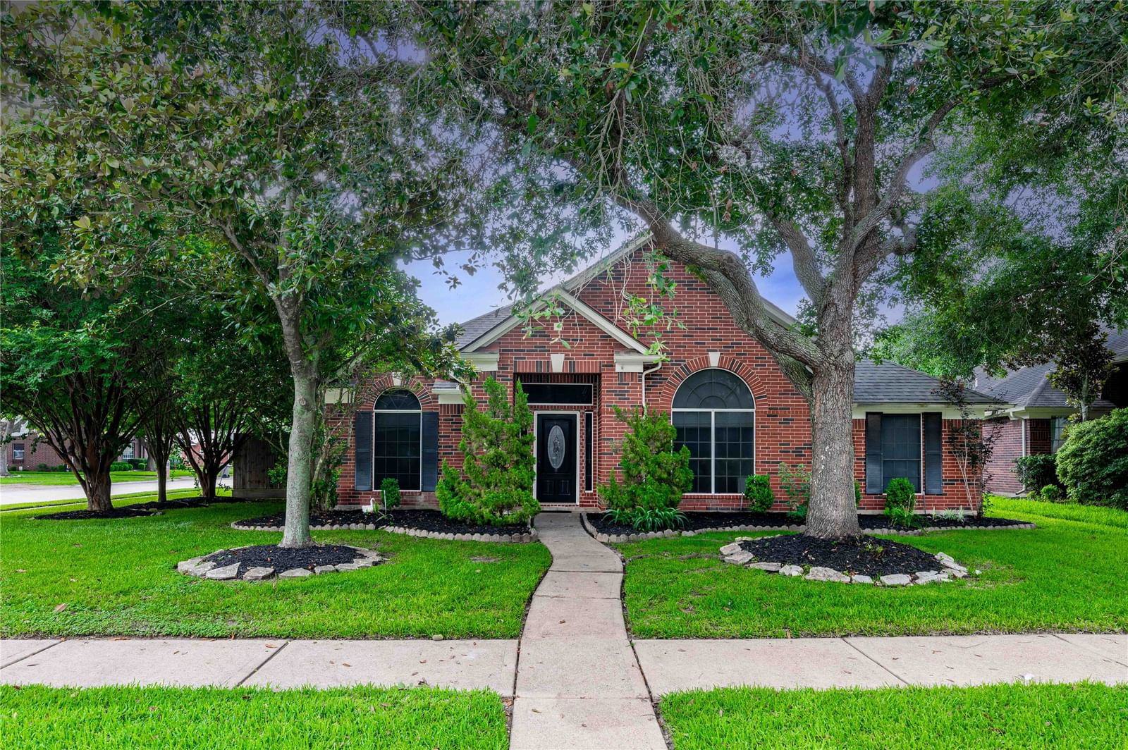 Real estate property located at 2403 Hanston, Brazoria, SOUTHWYCK / SILVERLAKE, Pearland, TX, US